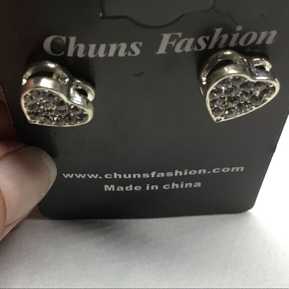 Pavé Raised Heart Studs (H15) - Picture 6 of 7